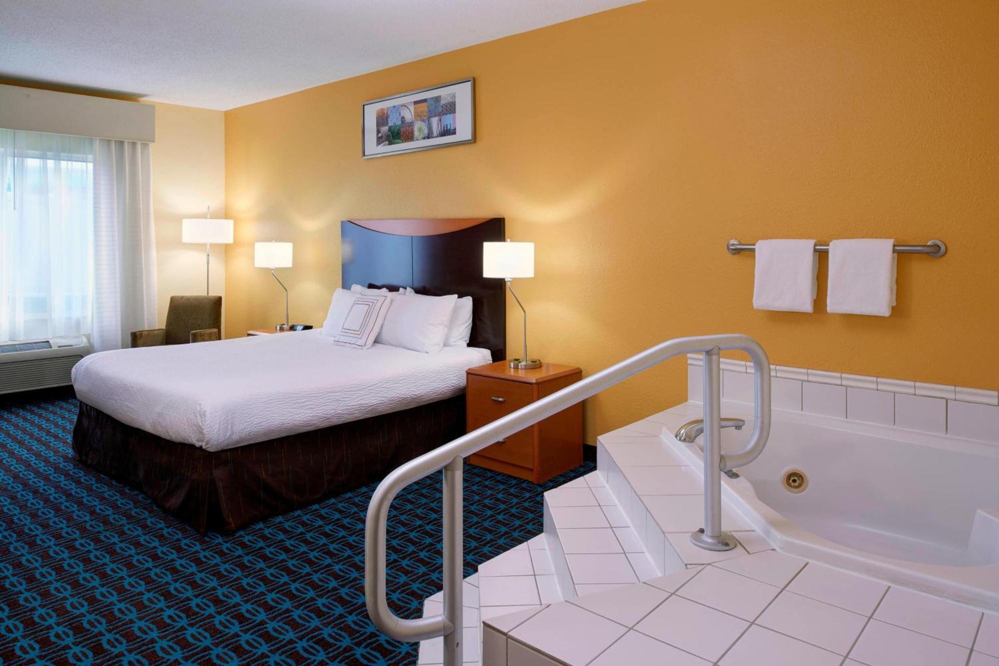 Fairfield Inn By Marriott Richmond New Paris Zewnętrze zdjęcie
