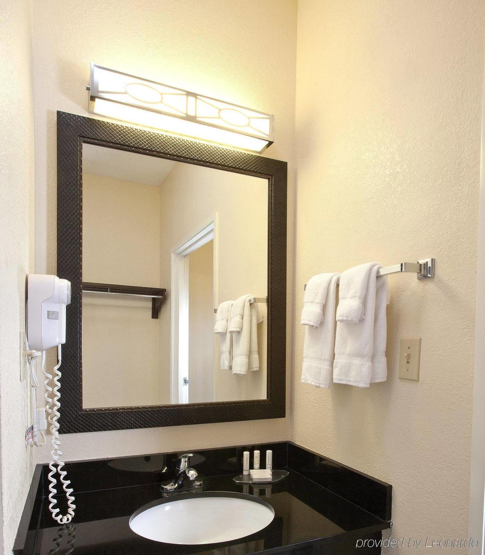 Fairfield Inn By Marriott Richmond New Paris Zewnętrze zdjęcie
